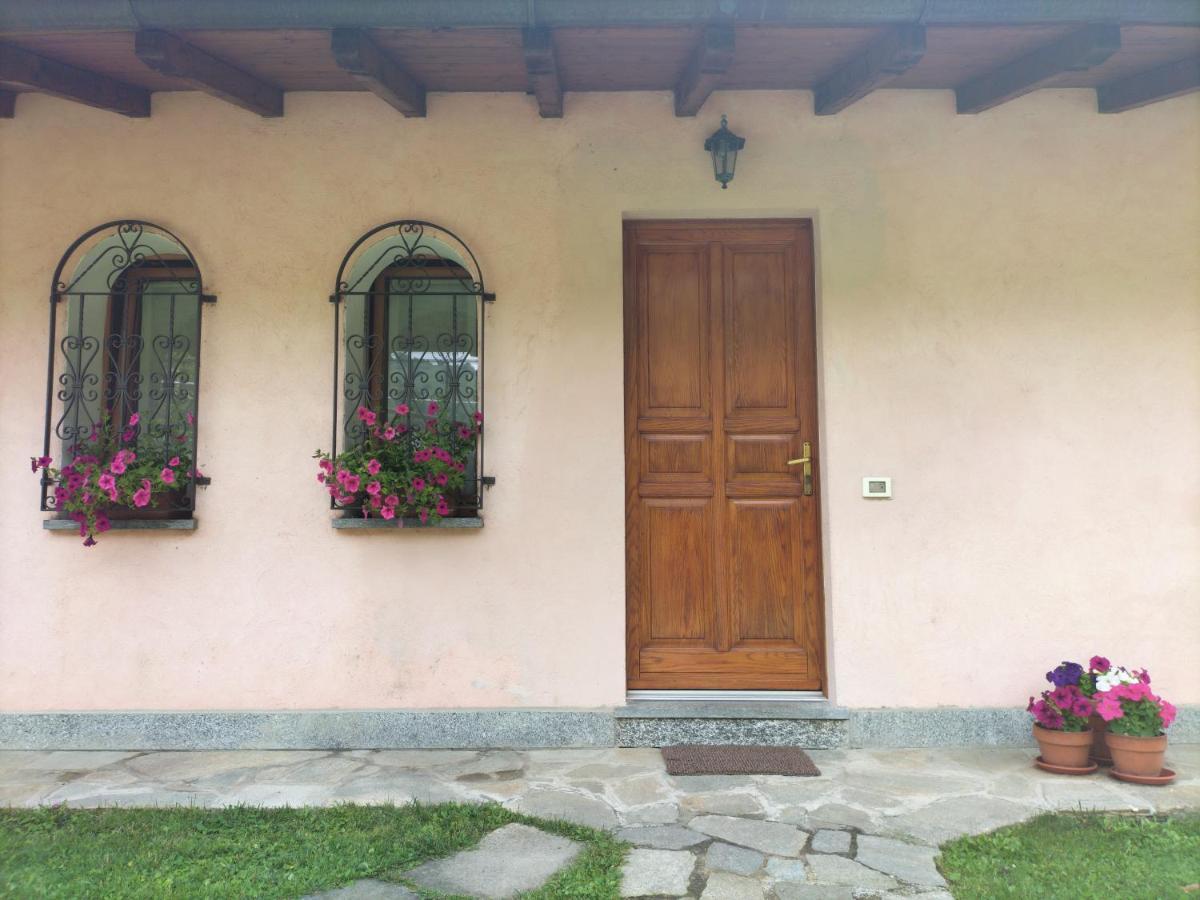The Balcony On The Lake Dizzasco Luaran gambar
